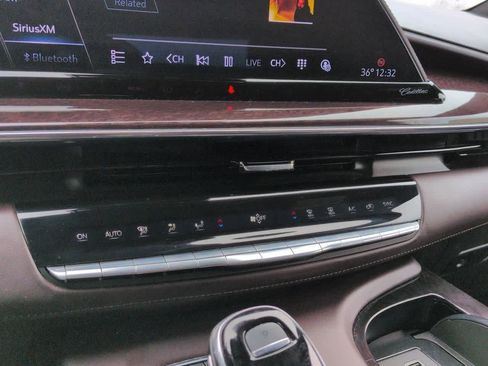 Used 2023 Cadillac Escalade Sport Platinum image 31