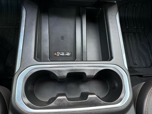 Used 2019 GMC Sierra 1500 AT4 w/ AT4 Premium Package AWD/4WD image 34