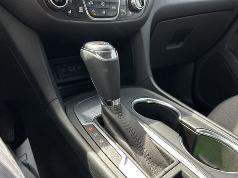 Used 2020 Chevrolet Equinox LT FWD image 43