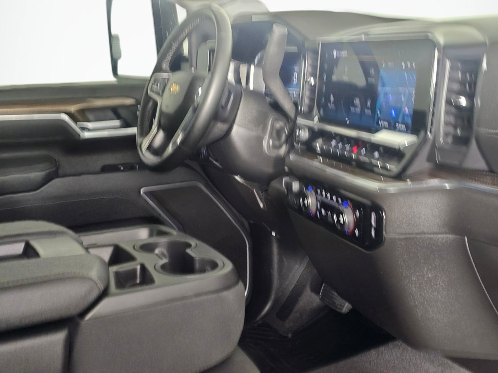 Used 2025 Chevrolet Silverado 2500 LT w/ Convenience Package AWD/4WD image 46