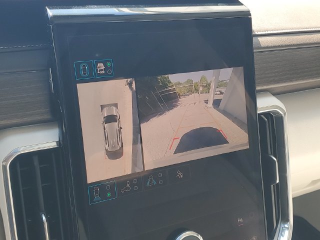 Used 2024 GMC Acadia Denali FWD image 16