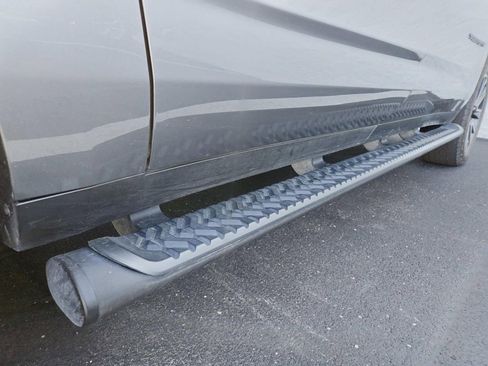 Used 2021 Chevrolet Suburban Z71 w/ Z71 Off-Road Package image 21