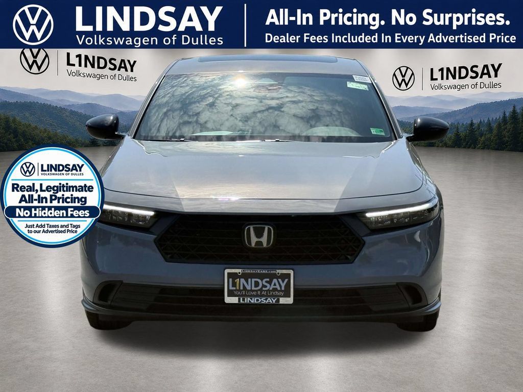 Used 2024 Honda Accord Sport image 3