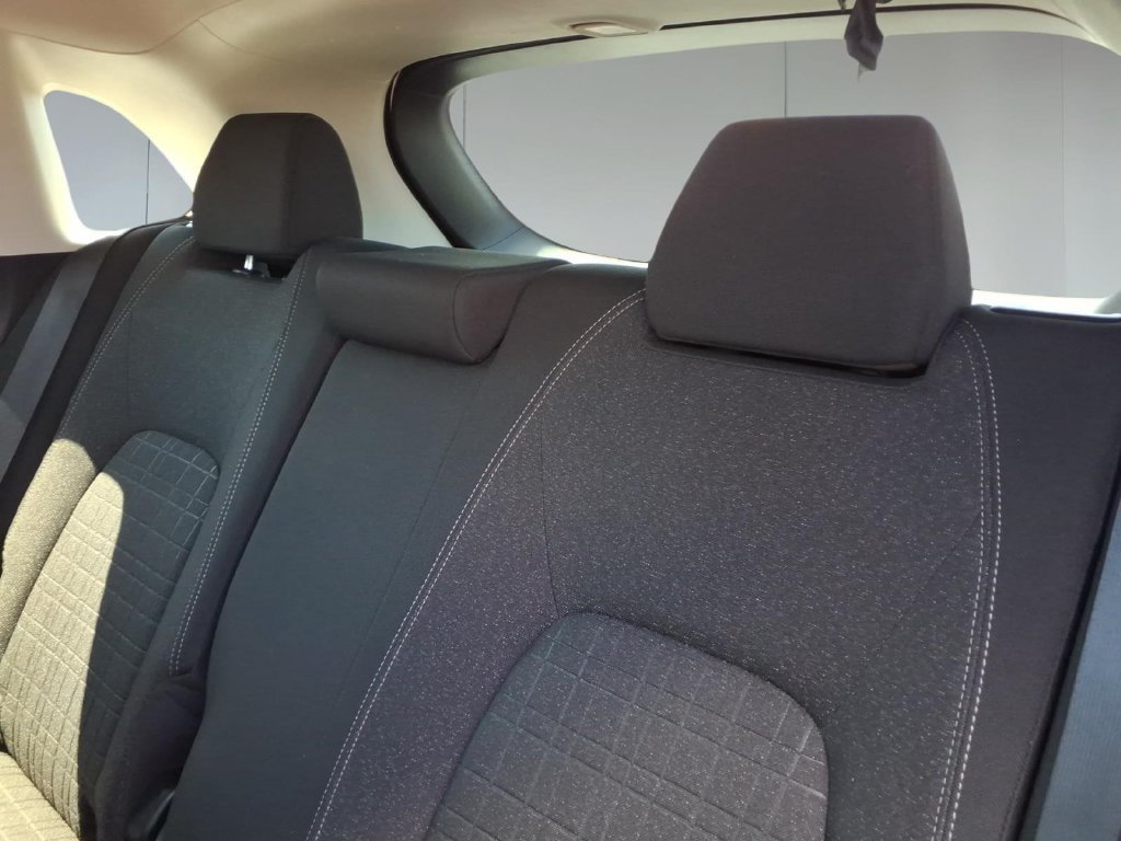 Used 2024 Honda HR-V LX image 12