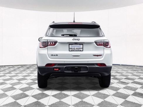 Used 2023 Jeep Compass Trailhawk w/ Trailhawk Convenience Group image 12