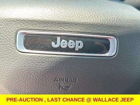 Used 2025 Jeep Grand Cherokee Laredo X RWD image 23
