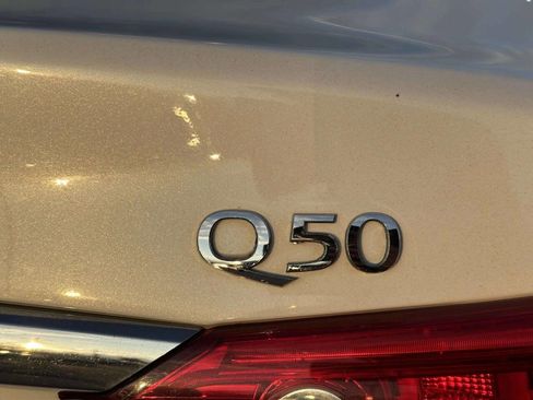 Used 2015 INFINITI Q50 Premium w/ Navigation Package image 40