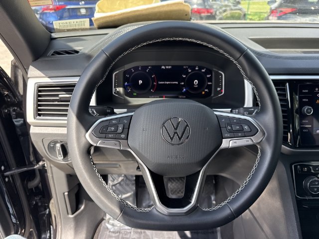 Used 2022 Volkswagen Atlas Cross Sport SE w/ Black Wheel Package FWD image 14