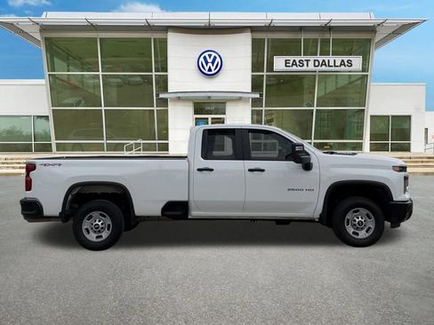 Used 2025 Chevrolet Silverado 2500 W/T w/ WT Convenience Package AWD/4WD image 2