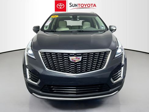 Used 2023 Cadillac XT5 Premium Luxury FWD image 2