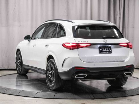 Certified 2026 Mercedes-Benz GLC 300 image 2