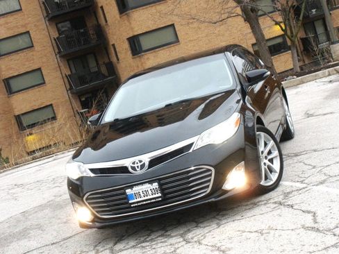 Used 2013 Toyota Avalon Limited image 7