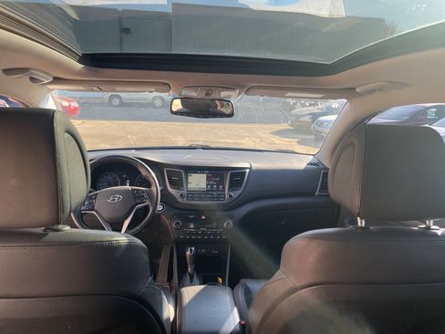 Used 2017 Hyundai Tucson Limited w/ Limited Ultimate Package 03 image 21