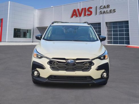 Used 2025 Subaru Crosstrek 2.5i Premium AWD/4WD image 2
