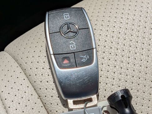 Used 2020 Mercedes-Benz GLE 350 4MATIC image 31