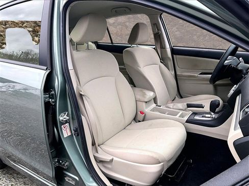 Used 2016 Subaru Impreza 2.0i Premium image 7