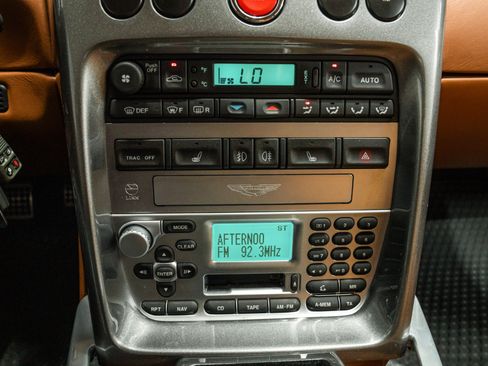 Used 2003 Aston Martin Vanquish RWD image 16