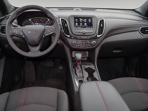 Used 2024 Chevrolet Equinox RS w/ LPO, Floor Liner Package FWD image 10