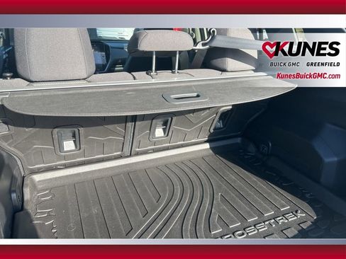 Used 2024 Subaru Crosstrek 2.0i Premium image 40