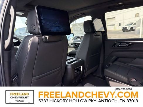 New 2026 Chevrolet Suburban Z71 w/ Z71 Off-Road Package AWD/4WD image 13