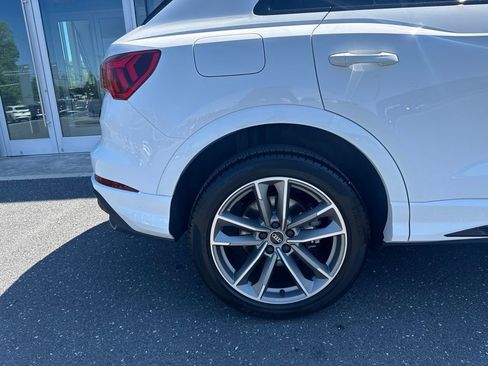 Certified 2025 Audi Q3 2.0T Premium w/ Convenience Package AWD/4WD image 6