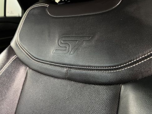 Certified 2023 Ford Explorer ST w/ Equipment Group 401A image 29