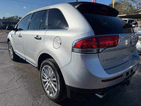 Used 2013 Lincoln MKX AWD image 7