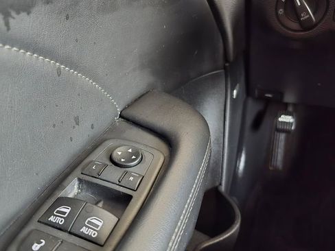 Used 2016 Dodge Challenger R/T Scat Pack w/ Leather Interior Group image 21