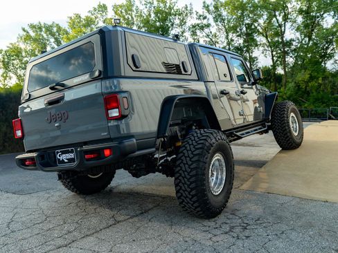 Used 2023 Jeep Gladiator Rubicon w/ Cold Weather Group image 21