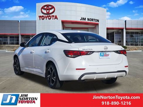 Used 2024 Nissan Sentra SV image 7