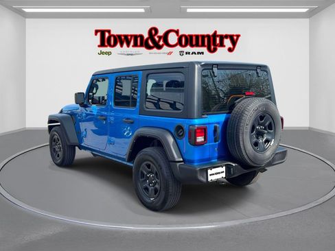 Used 2022 Jeep Wrangler Unlimited Sport AWD/4WD image 10