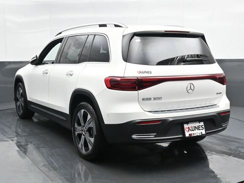 New 2024 Mercedes-Benz EQB 300 4MATIC image 8
