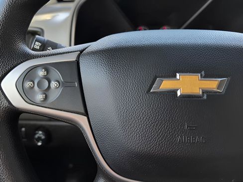 Used 2022 Chevrolet Colorado W/T w/ Custom Special Edition image 15