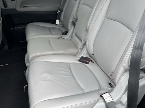 Used 2023 Honda Odyssey Touring image 14