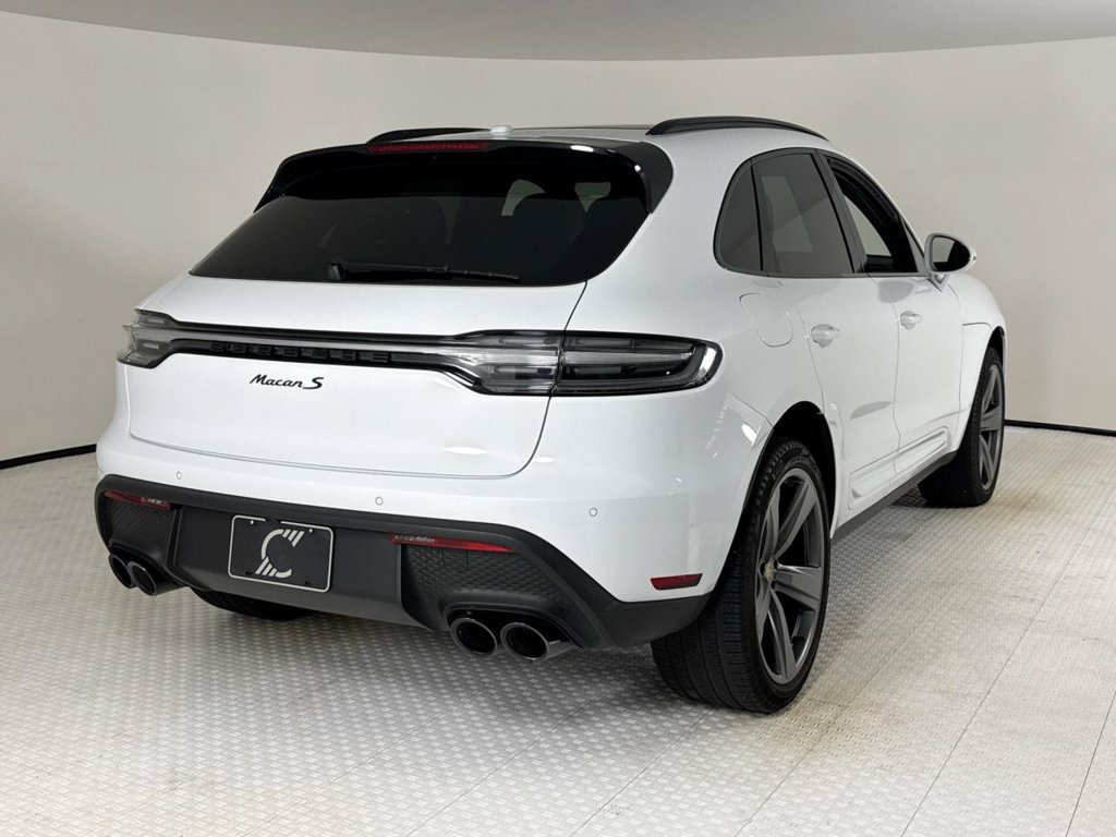 Certified 2024 Porsche Macan S AWD/4WD image 7