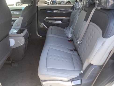 New 2026 Kia EV9 Wind image 13