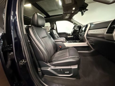 Used 2021 Ford F250 Lariat AWD/4WD image 13