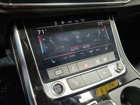 Used 2023 Audi Q8 Premium w/ Convenience Package AWD/4WD image 27