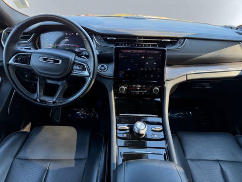 Used 2023 Jeep Grand Cherokee Overland w/ Advanced Protech Group III image 11