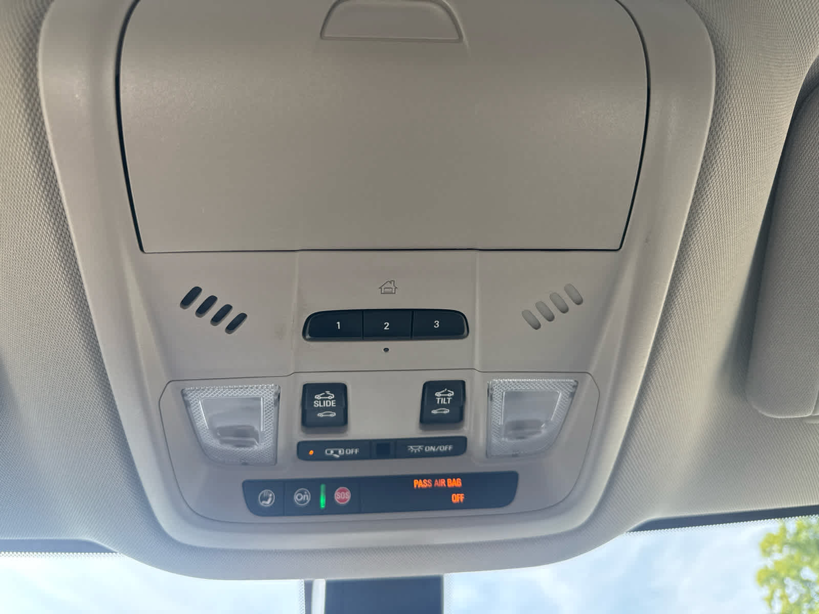 Used 2019 Buick Enclave Essence AWD/4WD image 27