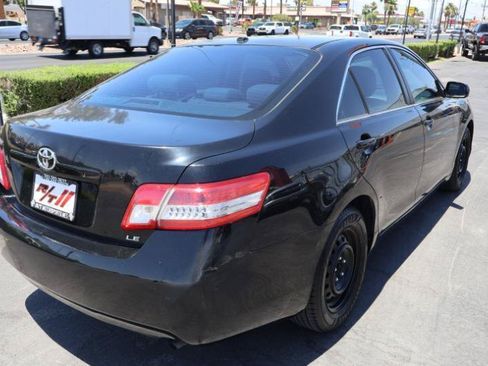 Used 2011 Toyota Camry LE FWD image 7