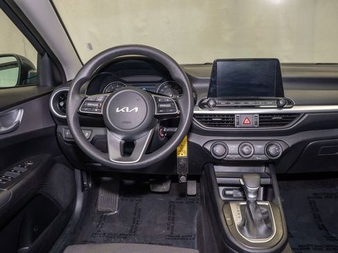 Used 2024 Kia Forte LXS image 6