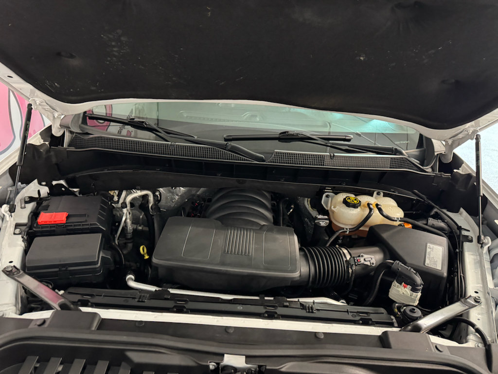 Used 2021 Chevrolet Silverado 1500 LT AWD/4WD image 6
