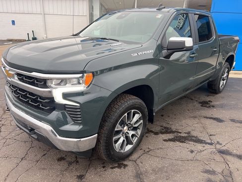 New 2026 Chevrolet Silverado 1500 LT image 2