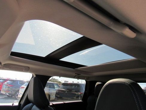 New 2026 Mitsubishi Outlander SEL FWD image 15