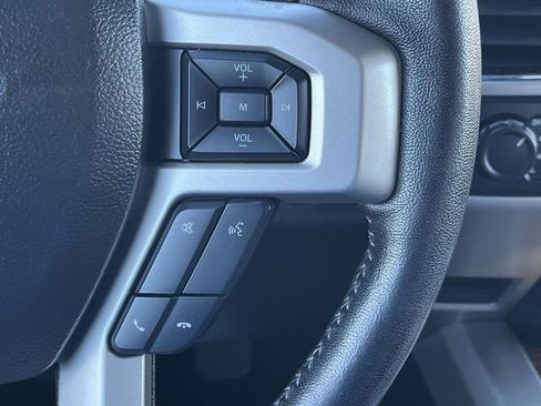 Used 2019 Ford F150 Lariat image 27