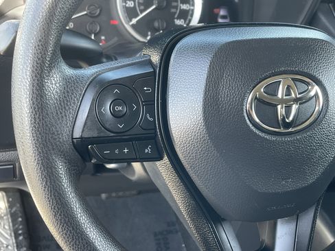 Used 2021 Toyota Corolla LE w/ Carpet Mat Package (TMS) image 23