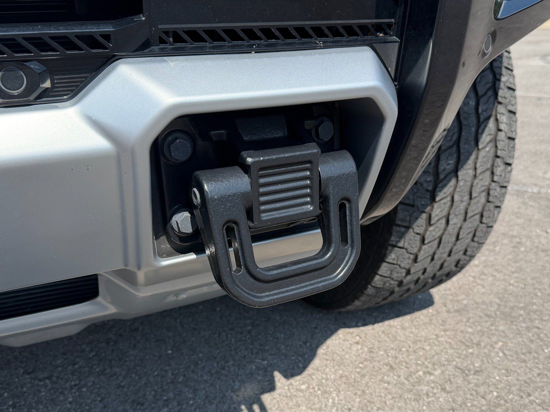 Used 2024 GMC Hummer EV 2X AWD/4WD image 9