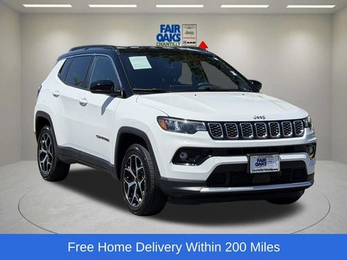 Certified 2025 Jeep Compass Limited AWD/4WD image 1