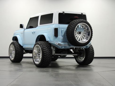 Used 2024 Ford Bronco Heritage Edition AWD/4WD image 6